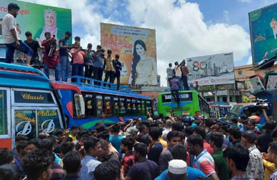 ব‌রিশা‌লে শ্রমিক লী‌গের সংঘর্ষ, আহত ১০