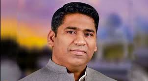 প্রার্থিতা ফেরত পেলেন না সাদিক আব্দুল্লাহ