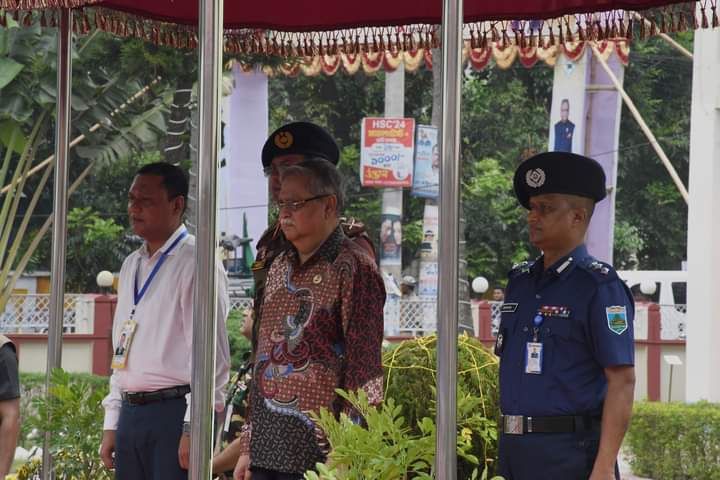 চরদিনের সফরে পাবনায় পৌঁছেছেন রাষ্ট্রপতি