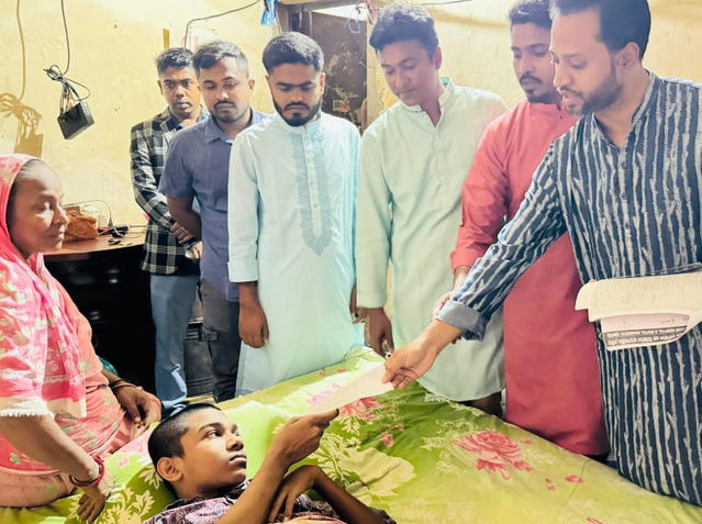 আহত রানার পাশে ‘আমরা বিএনপি পরিবার’