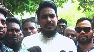 বাংলাদেশ একটি ক্রান্তিকাল অতিক্রম করছে:আখতার