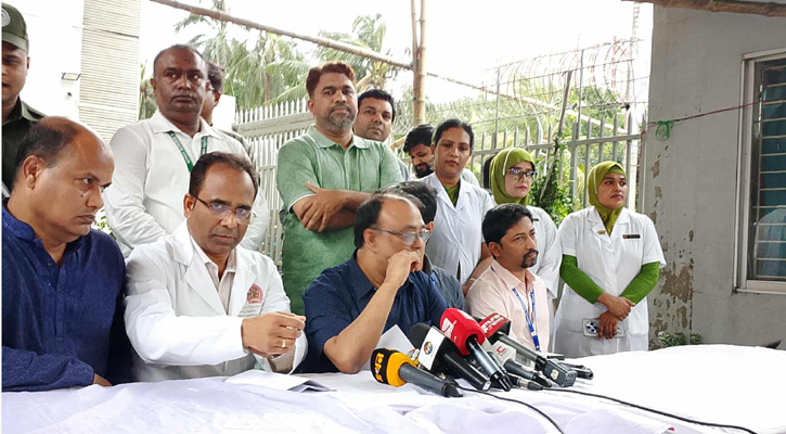 বিমান বিধ্বস্তে সংকটাপন্ন এখনও ৫ জন
