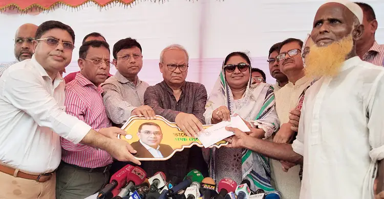 উপদেষ্টাদের নিয়ে কেন সেফ এক্সিটের বিতর্ক:রিজভী
