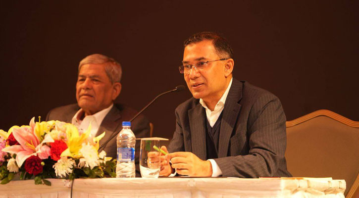 যেকোনো মূল্যে গণতন্ত্র চালু রাখতে হবে:তারেক রহমান