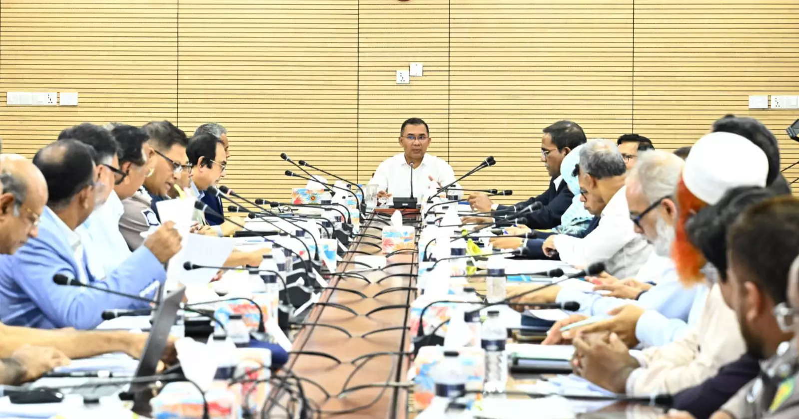 ঢাকার যানজট নিরসনে প্রধানমন্ত্রীর বৈঠক অনুষ্ঠিত