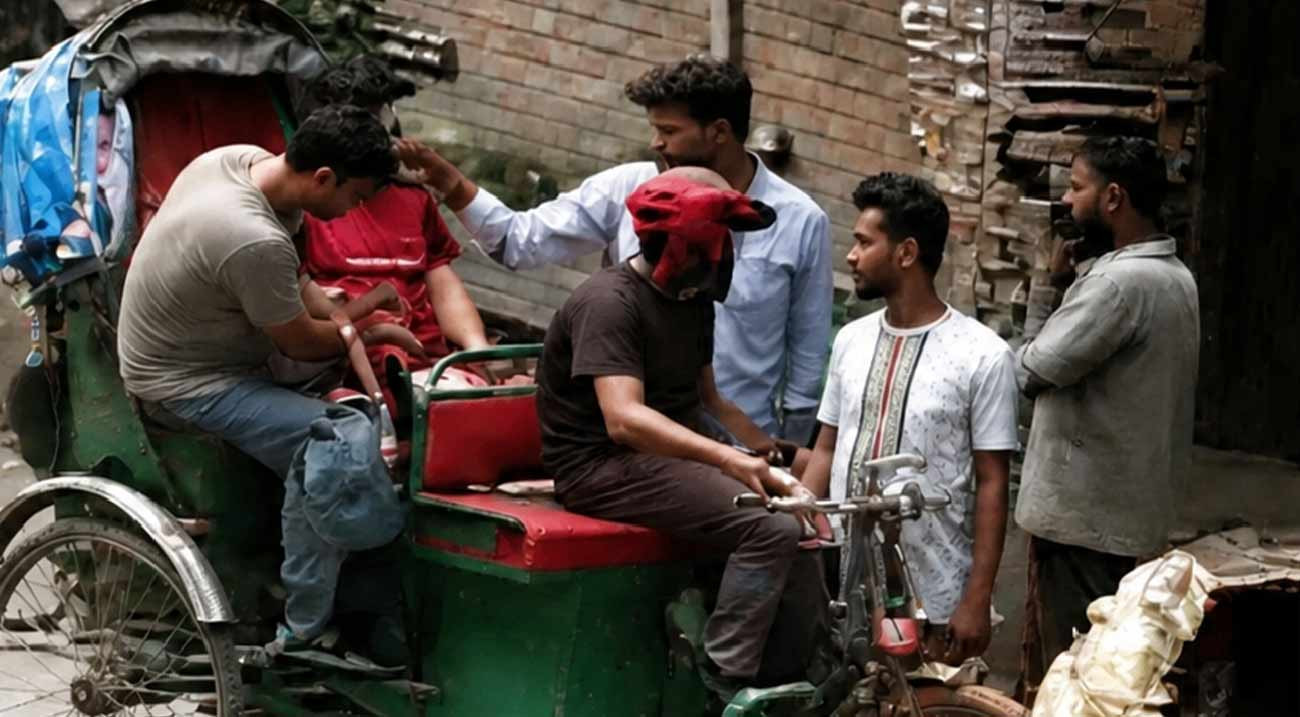 রাজধানীতে সক্রিয় সংঘবদ্ধ ছিনতাইকারী চক্র