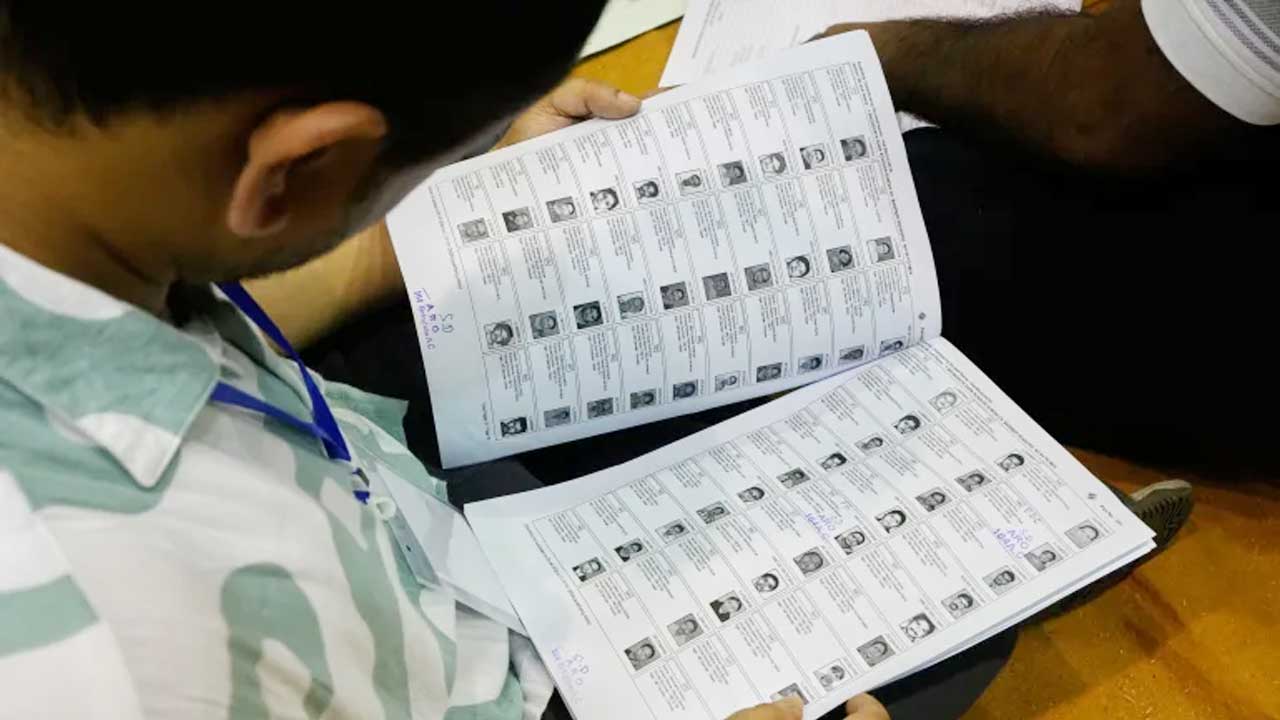 পশ্চিমবঙ্গে রেশন–ভাতা নিয়ে চরম অনিশ্চয়তা